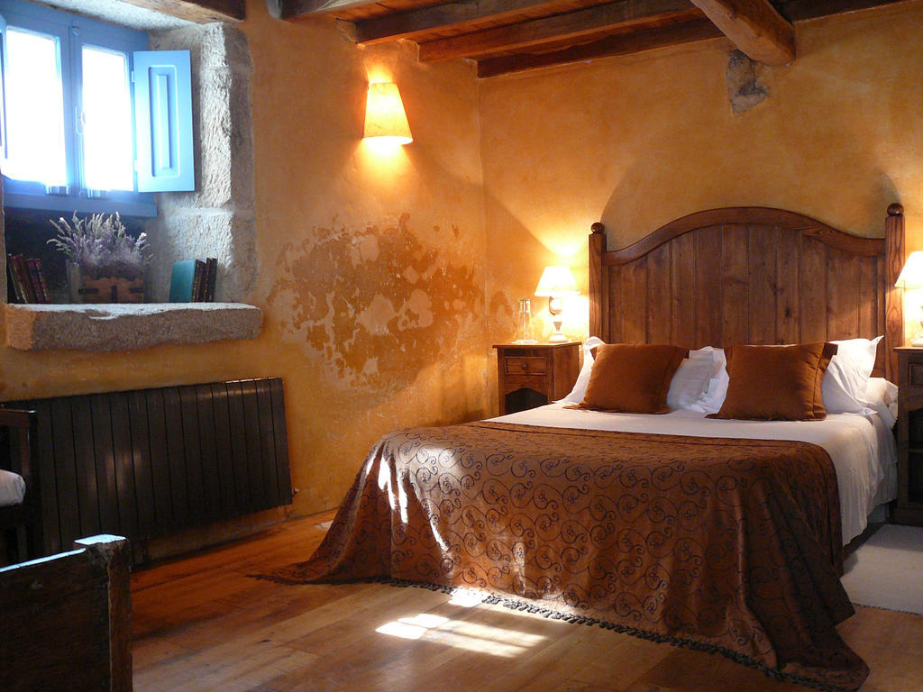 Casa Do Castelo De Andrade Guest House Puentedeume Room photo